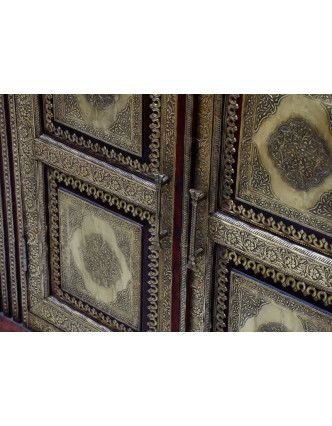 Knižnica z palisandrového dreva zdobená mosadzným kovaním, 100x45x200cm