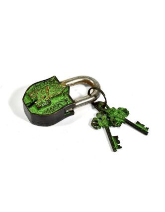Visiaci zámok, zelená patina mosadz, Sai Baba, dva kľúče v tvare dorje, 9cm