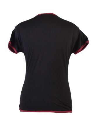 Čierne tričko s krátkym rukávom, farebná výšivka, potlač