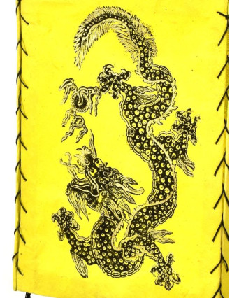 Štvorboký lampión - tienidlo so zlatou potlačou draka, žlté, 18x25cm