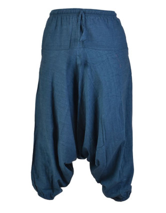 Tmavo modré turecké nohavice, guma v páse, vrecká, mäkčené prevedenie