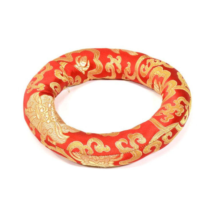 Podložka pod tibetskú misu z červeného brokátu, priem. 16cm