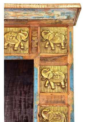 Knižnica z teakového dreva zdobená reliéfmi Budhov, 88x40x180cm