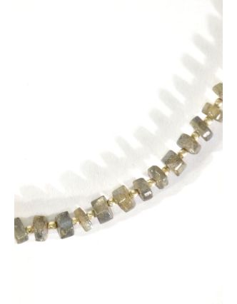 Zapínací náhrdelník s korálkami z labradoritu, postriebrený (10µm), 44cm