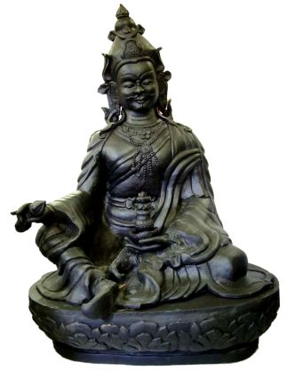 Socha Padmasambhava sediaca, keramika, cca 110cm,
