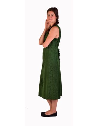 Dlhé zelené šaty bez rukávov, výšivka, zaväzovanie na chrbte