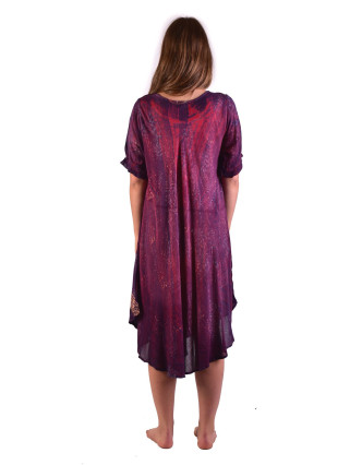 Krátke tmavo fialové šaty s rukávom, výšivka, potlač
