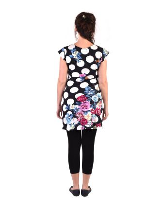 Krátke čierne šaty s krátkym rukávom, s potlačou "Dots & Flower"