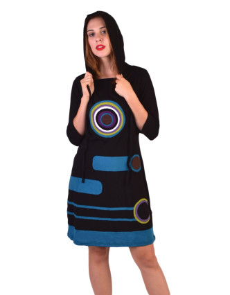 Krátke šaty, 3/4 rukáv, čierne, farebné kruhy, modré pruhy, kapucňa