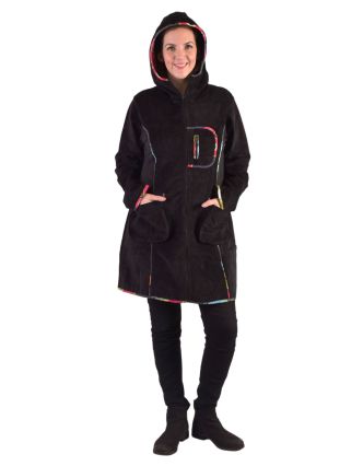 Čierny manžestrový kabátik s kapucňou, farebné lemovanie, tri vrecká, bez podšívky