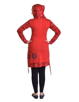 Krátke šaty s kapucňou, červenej, dlhý rukáv, potlač mandál