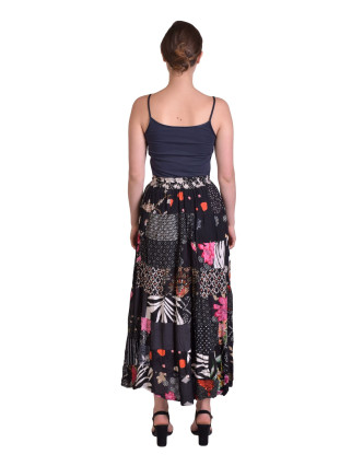 Dlhá patchworková sukňa, čierna, farebná potlač, guma v páse, dĺžka cca 94cm