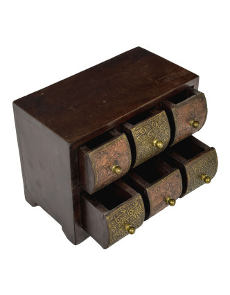 Dřevěná skříňka se 6 šuplíky, tepaná mědí a mosazí, 22x15x17cm
