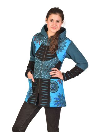 Kabátik s kapucňou čierno-modrý, potlač a prestrihy, na zips, vrecká, fleece podšívka