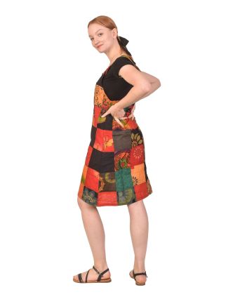 Krátke šaty s trakmi a vreckom, multifarebný patchwork, bavlnené plátno