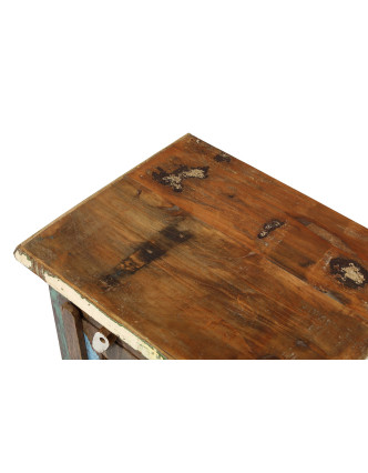 Nočný stolík v "GOA" štýle z teakového dreva, zdobený reliéfmi, 45x35x60cm