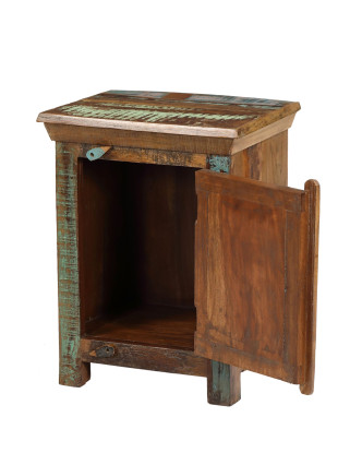 Nočný stolík v "GOA" štýle z teakového dreva, zdobený reliéfmi, 45x35x60cm