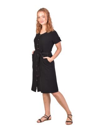 Letné čierne šaty s krátkym rukávom, midi dĺžka, vrecká, zapínacie s opaskom