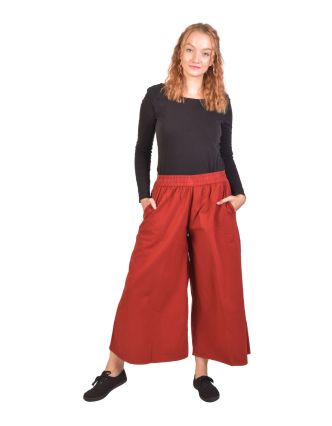 Pohodlné voľné červené trojštvrťové nohavice, guma v páse a vrecká