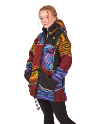 Priliehavý vlnený sveter s kapucňou a vreckami, patchwork