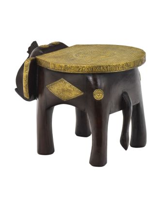 Stolička v tvare slona zdobená mosadzným kovaním, 42x30x30cm