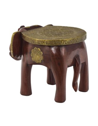 Stolička v tvare slona zdobená mosadzným kovaním, 40x30x30cm