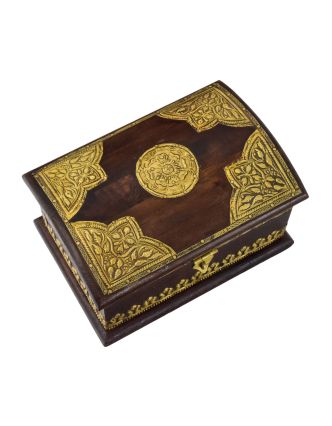 Drevená truhlička zdobená mosadzným kovaním, 21x15x12cm