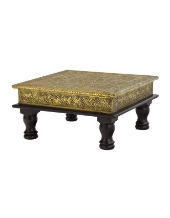 Čajový stolík z mangového dreva zdobený mosadzným kovaním, 30x30x15cm