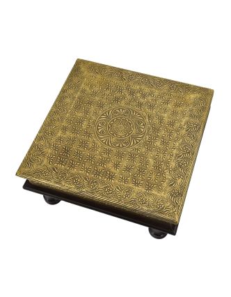 Čajový stolík z mangového dreva zdobený mosadzným kovaním, 30x30x15cm