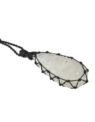 Macramé náhrdelník s mesačným kameňom na sťahovacej šnúrke, obvod až 78cm