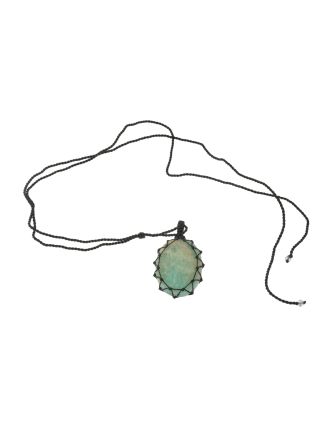Macramé náhrdelník s avanturínom na sťahovacej šnúrke, obvod až 78cm