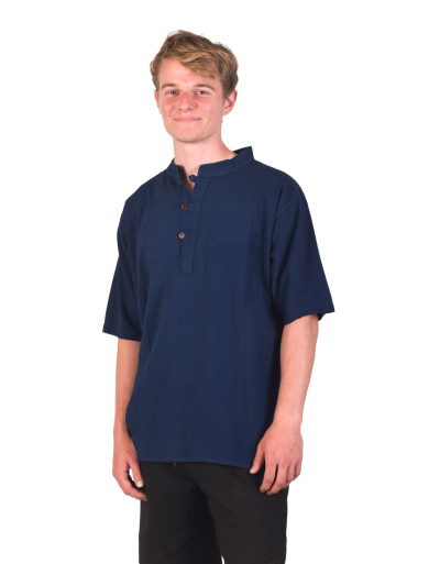 Tmavomodrá pánska košeľa-kurta s krátkym rukávom a vreckom, 3 gombíky