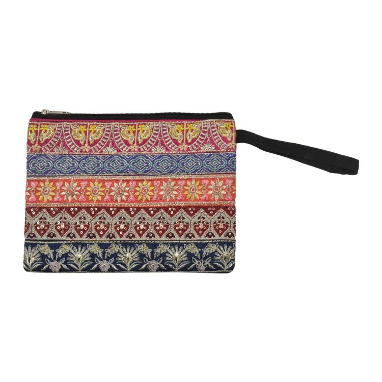 Kozmetická taštička, patchwork, bohato zdobená výšivkou, zips a pútko 25x19cm