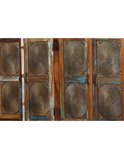 Skrinka z recyklovaného dreva, mosadzné kovanie, 150x40x100cm