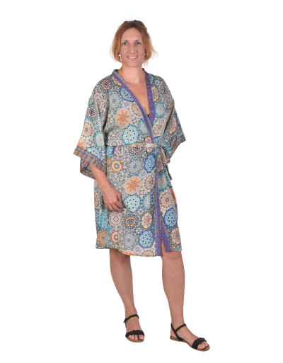 Krátke kimono s opaskom