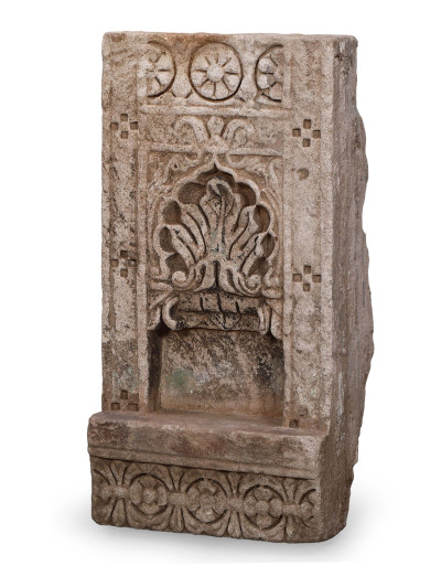 Stará kamenná nika na olejovú lampu, 26x11x51cm