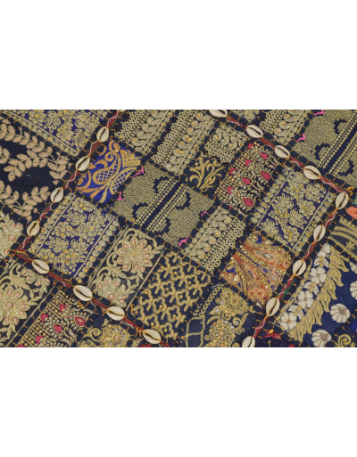 Meditačný vankúš ručne vyšívaný patchwork, s mušličkami, štvorec, 60x60x10cm