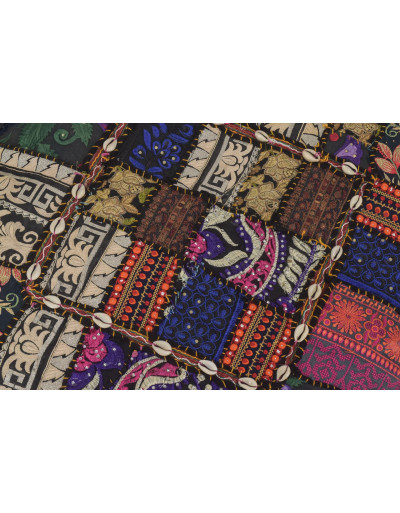 Meditačný vankúš ručne vyšívaný patchwork, s mušličkami, štvorec, 60x60x10cm