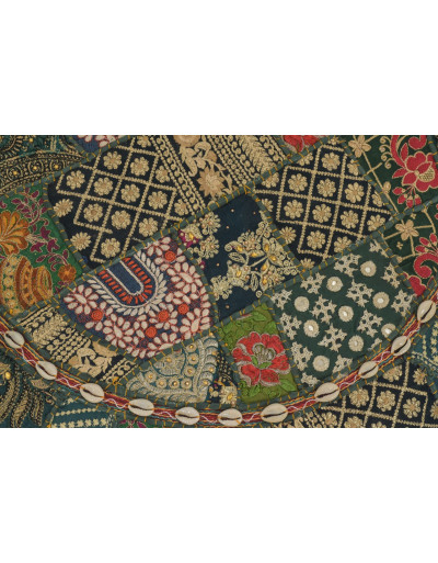 Meditačný vankúš, ručne vyšívaný patchwork, s mušličkami, priemer 70cm