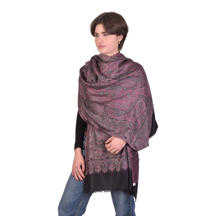 Veľký šál s paisley vzorom a strapcami, čierna, 75x205cm