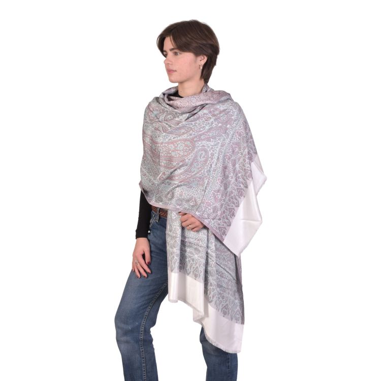 Veľká šál s paisley vzorom a strapcami, biela, 75x205cm