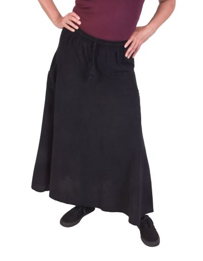 Dlhá čierna sukňa, 2 vrecká, guma v páse